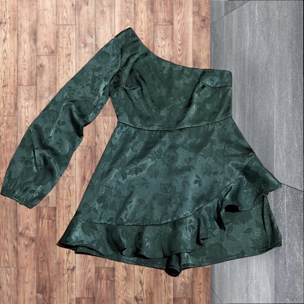 Altar’d State Emerald Green Jacquard One Shoulder Romper Playsuit Size Small
